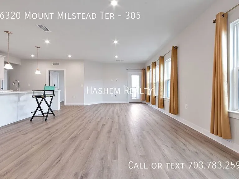 46320 Mount Milstead Ter #305 — Photo 5