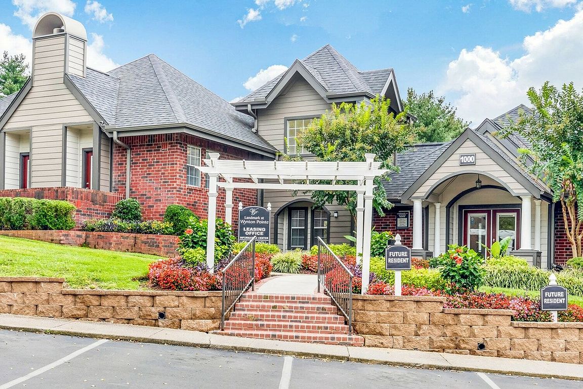 Landmark at Wynton Pointe