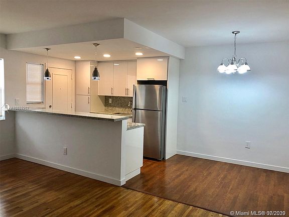 2nd image of 1445 West Ave APT 11