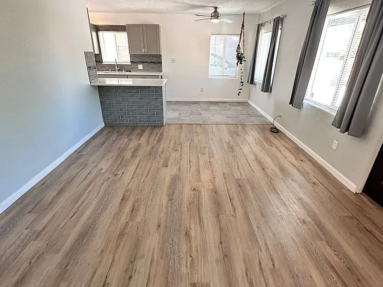 2120 La Veta Dr NE — Photo 14