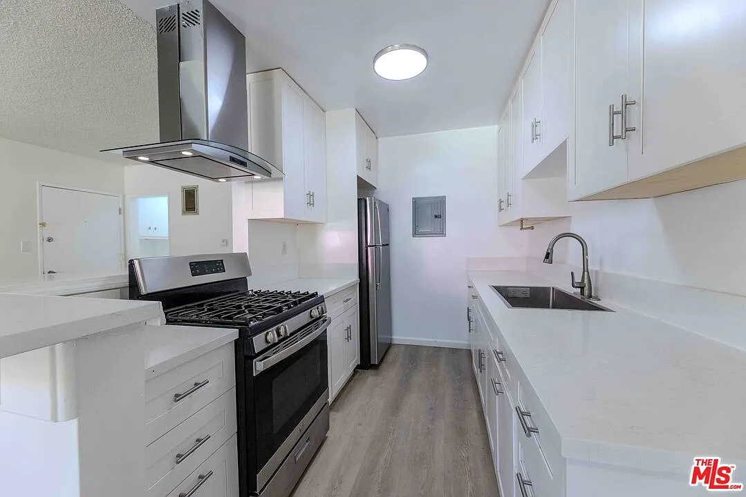 1 bed, 1.0 bath, 650 sqft, $2,150 — Photo 3