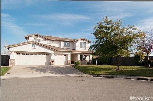 1st image of 157 Blue Bonnet Ct
