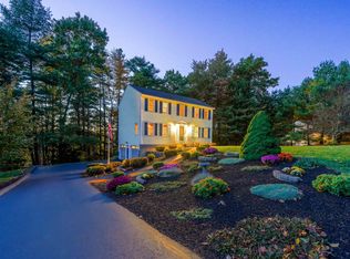 39 Royal Ln, Londonderry, NH 03053