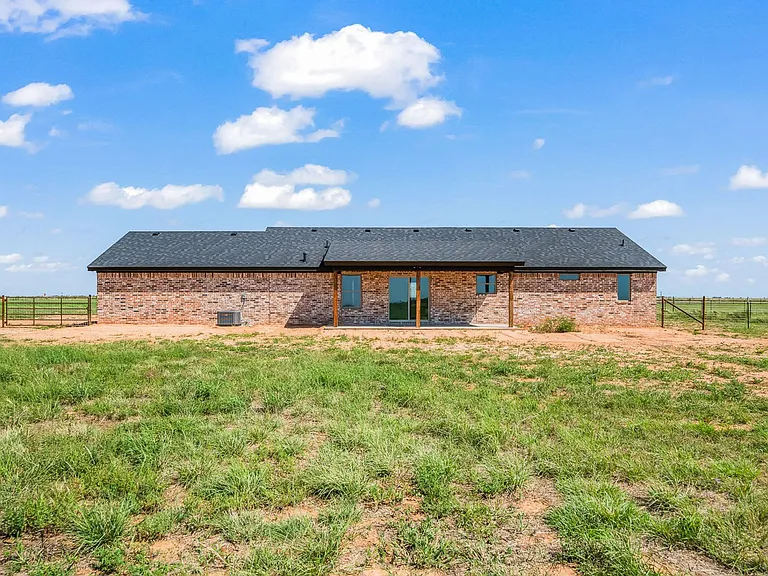 17311 N FM 400 — Photo 3