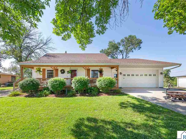 530 S 4th St, Le Sueur, MN 56058