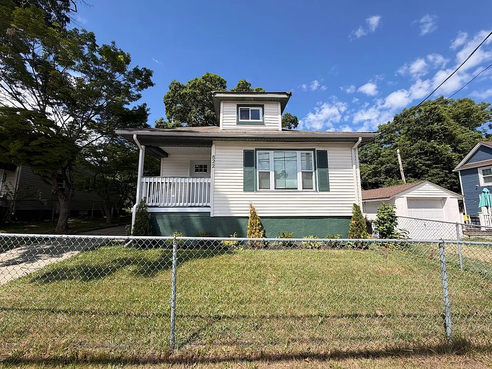 822 Prospect Ave