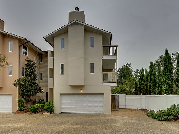 2nd image of 222 83rd St