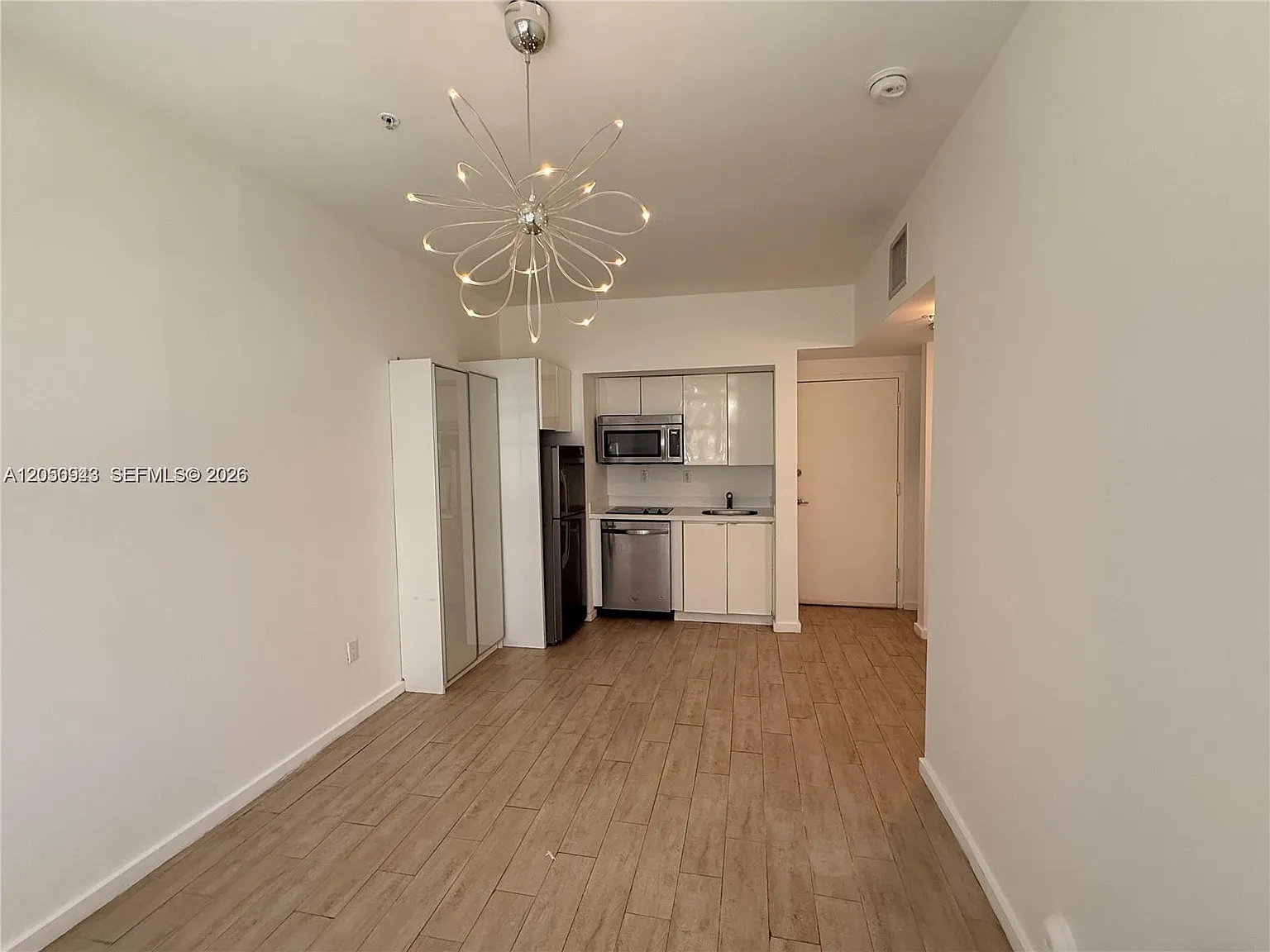 Emily Condo — Photo 2