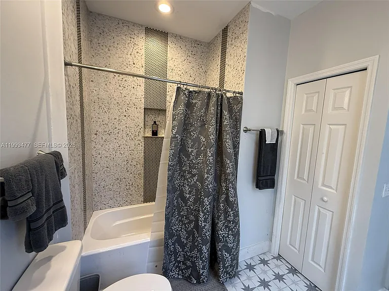 3304 Lisa Ln #102 — Photo 31