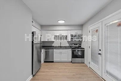 400 Gallery Ln #E8 — Photo 9