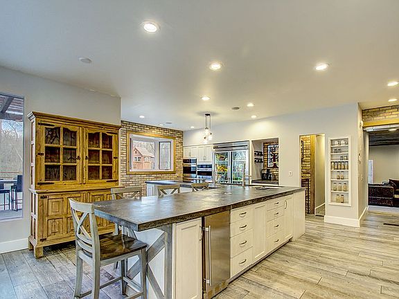 3rd image of 28281 E 6th Ct
