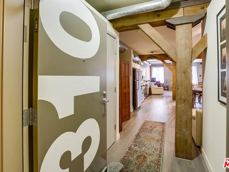 527 Molino St #310 — Photo 1