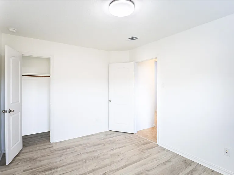 9918 Hideaway Bend Ln — Photo 12