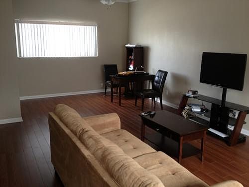 1st image of 14230 Ventura Blvd #B