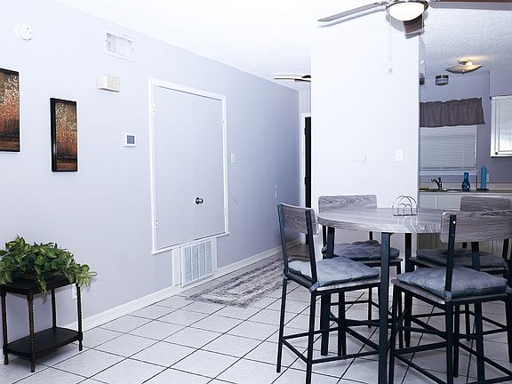 4th image of 117 Catherine St
