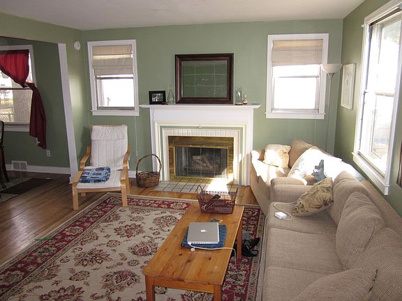 Living room with gas fireplace