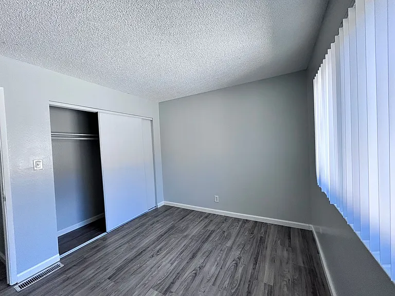 2915 Norcade Cir — Photo 8