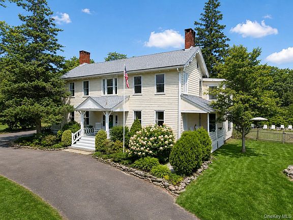 5th image of 90 Quaker Avenue