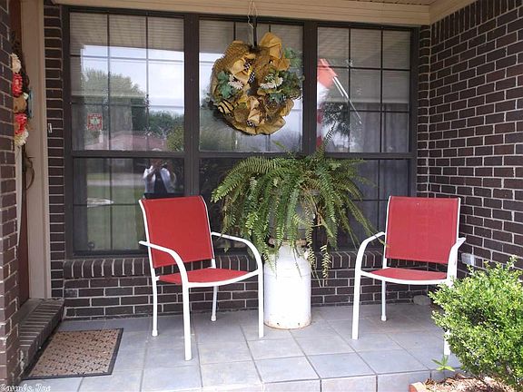 5th image of 2108 Steeple Chase Dr