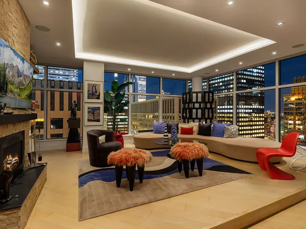 250 E 54th St #42PH4, New York, NY 10022