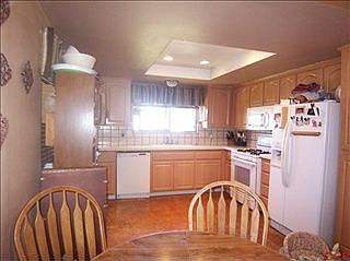 3rd image of 1719 La Salle Dr