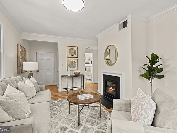 5th image of 1113 N Pitt St APT 2A