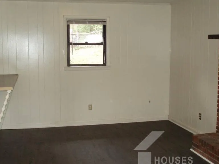 27 Flower Dr — Photo 8
