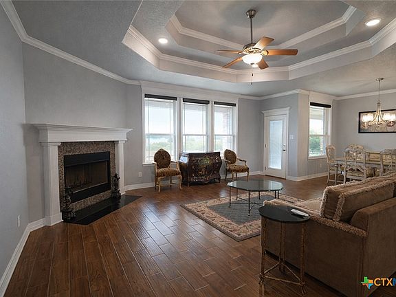 3rd image of 726 Northern Hills Rd