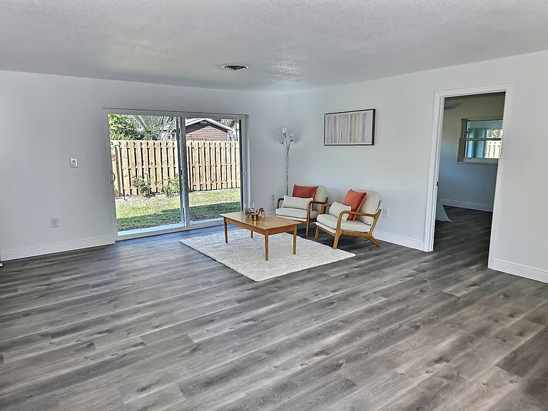 440 3rd Ave — Photo 7