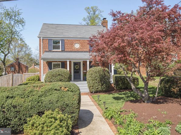10002 Reddick Dr, Silver Spring, MD 20901