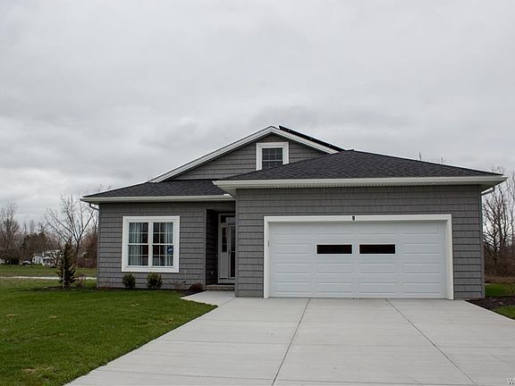 3rd image of 5 Deerview Dr