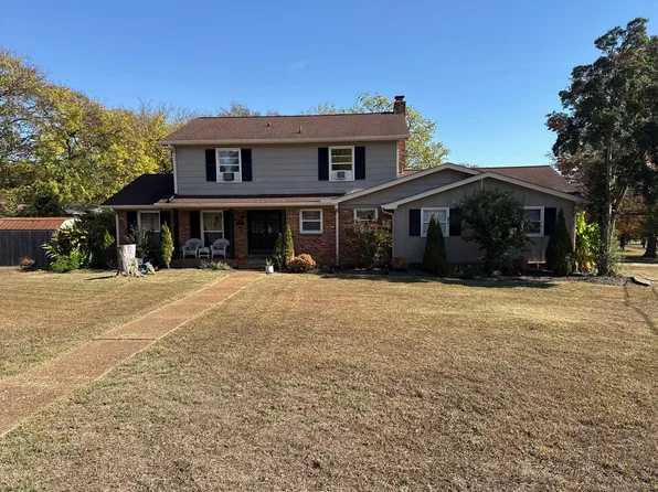 124 Timber Ridge Dr, Nashville, TN 37217