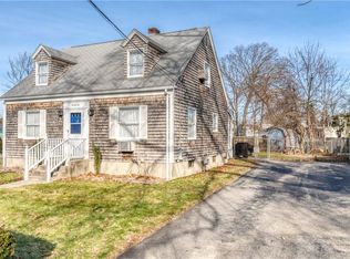 21 Frederick St, Warwick, RI 02888
