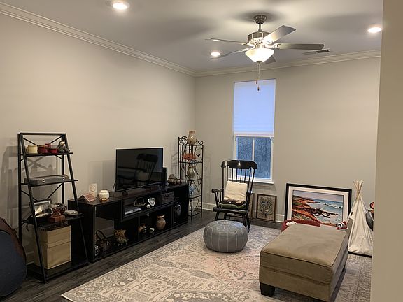 5th image of 2333 Fairchild Cir #201-lot 183