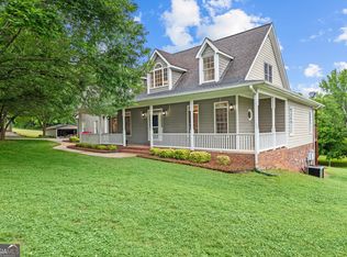 1012 Wolfskin Rd, Arnoldsville, GA 30619