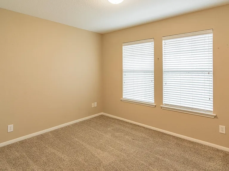 57 Scarlet Woods Ct — Photo 9