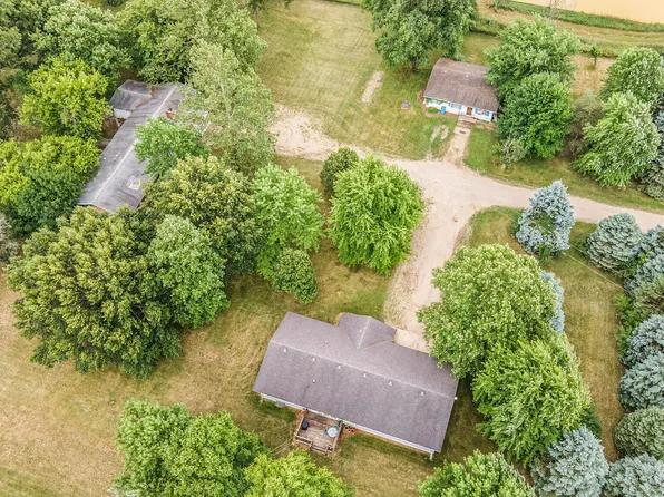 55377 Walterspaugh Rd, Mendon, MI 49072