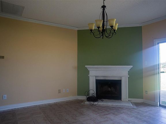 4th image of 10271 Linda Cir