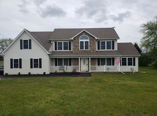 138 Shafer Dr, Brodheadsville, PA 18322