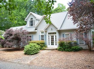 7455 Reynolda Rd, Pfafftown, NC 27040