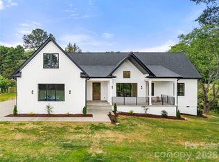 1213 Rosa Dr, Monroe, NC 28112