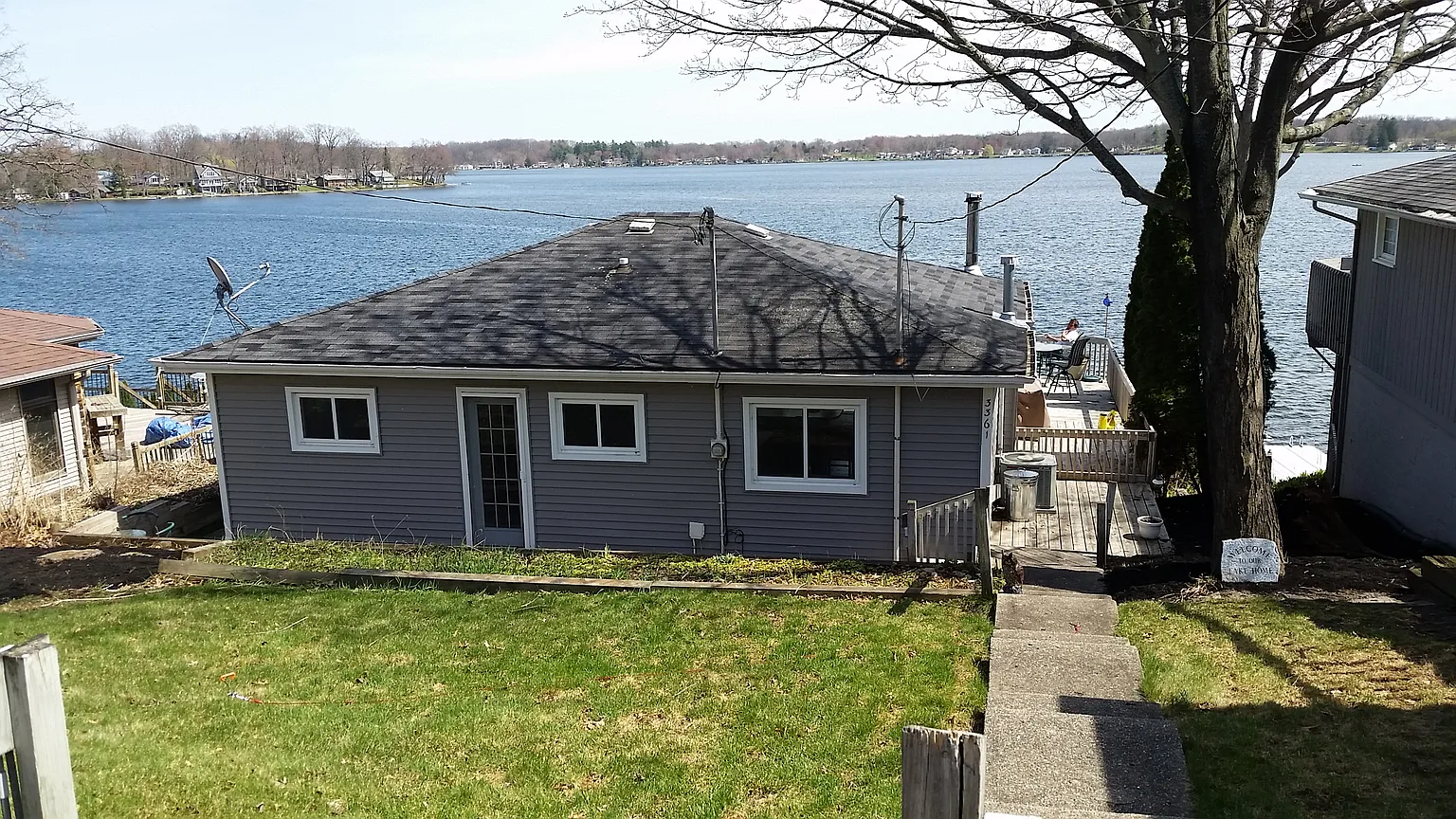 3361 W Shore Dr photo 1