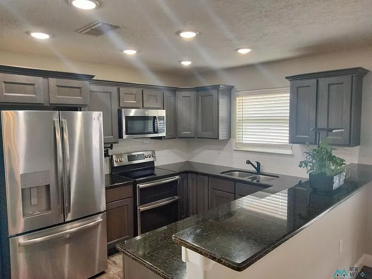 2115 Roadrunner Dr — Photo 17