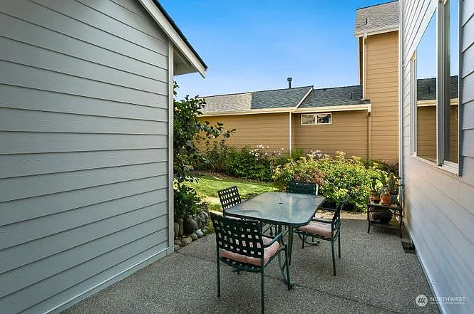 7310 Douglas Ave SE — Photo 22