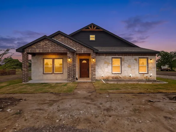 749 J L Dr, Valley View, TX 76272
