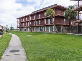 4289 Lac Saint Pierre Dr