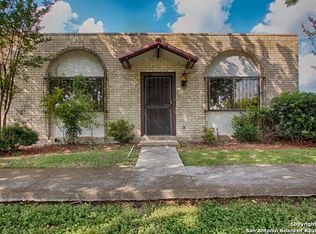 6635 Crown Rdg, San Antonio, TX 78239