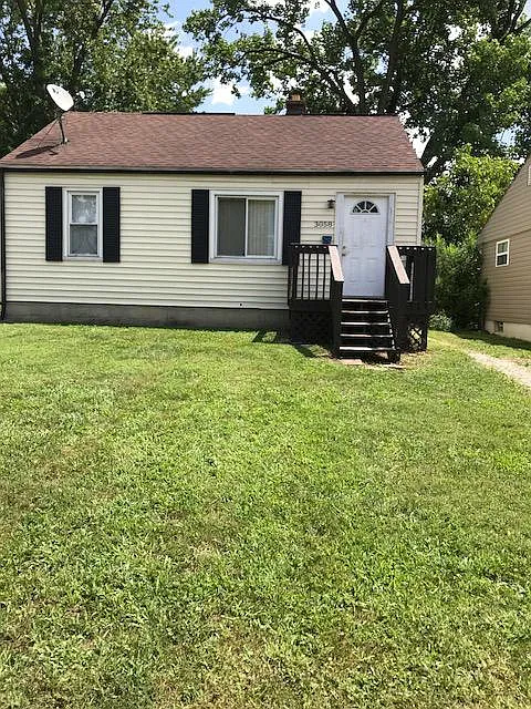 3058 Howey Rd photo 1