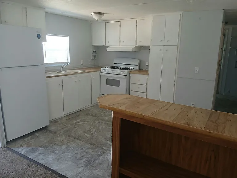 Suncoast MH & RV Resort — Photo 31