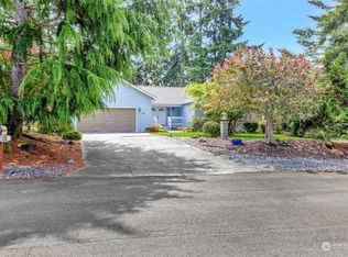 116 Hurricane Ridge Dr, Sequim, WA 98382
